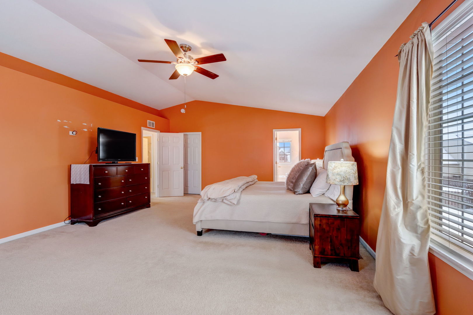271 W Asbury Drive