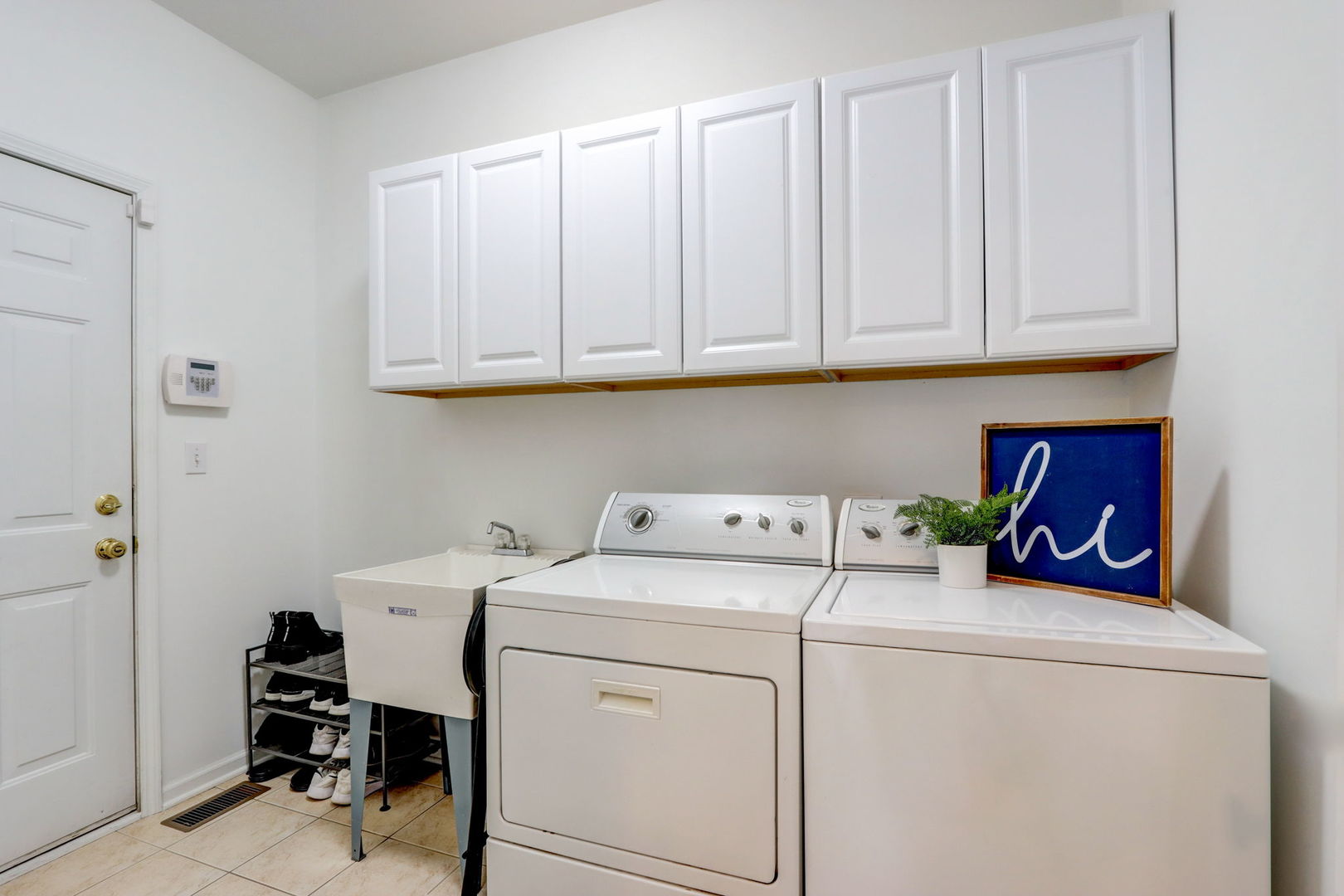 271 W Asbury Drive
