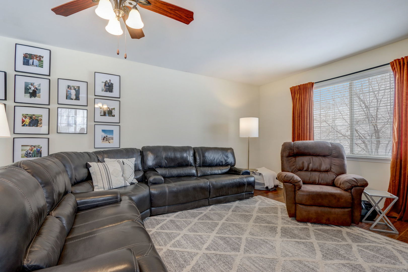 271 W Asbury Drive