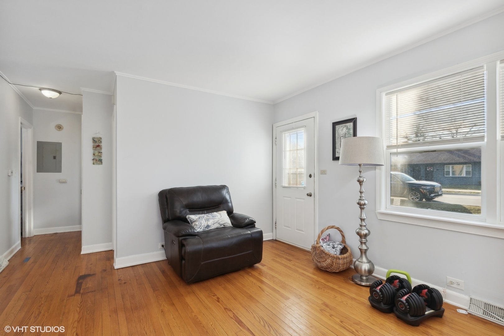 281 N Slusser Street