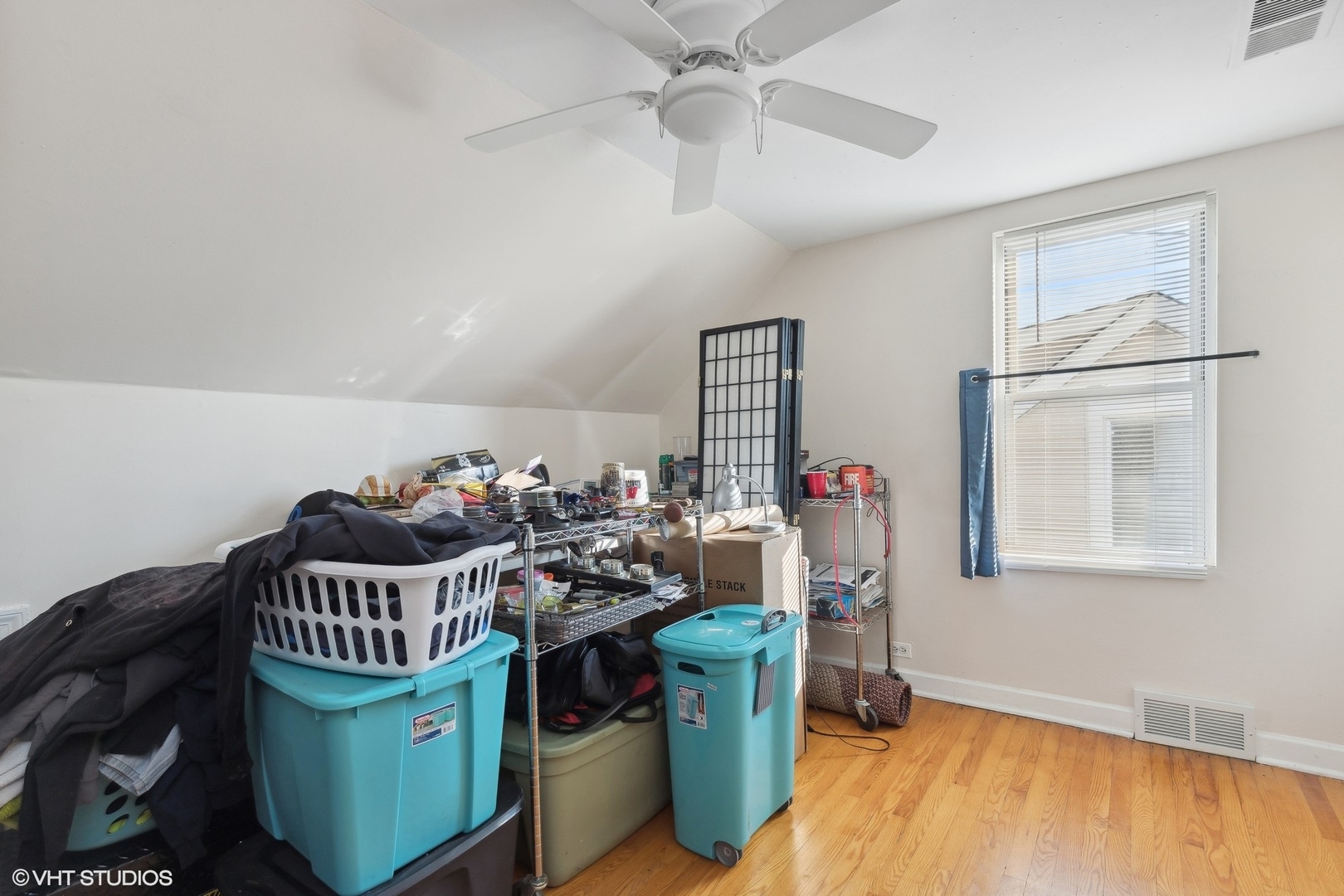 281 N Slusser Street