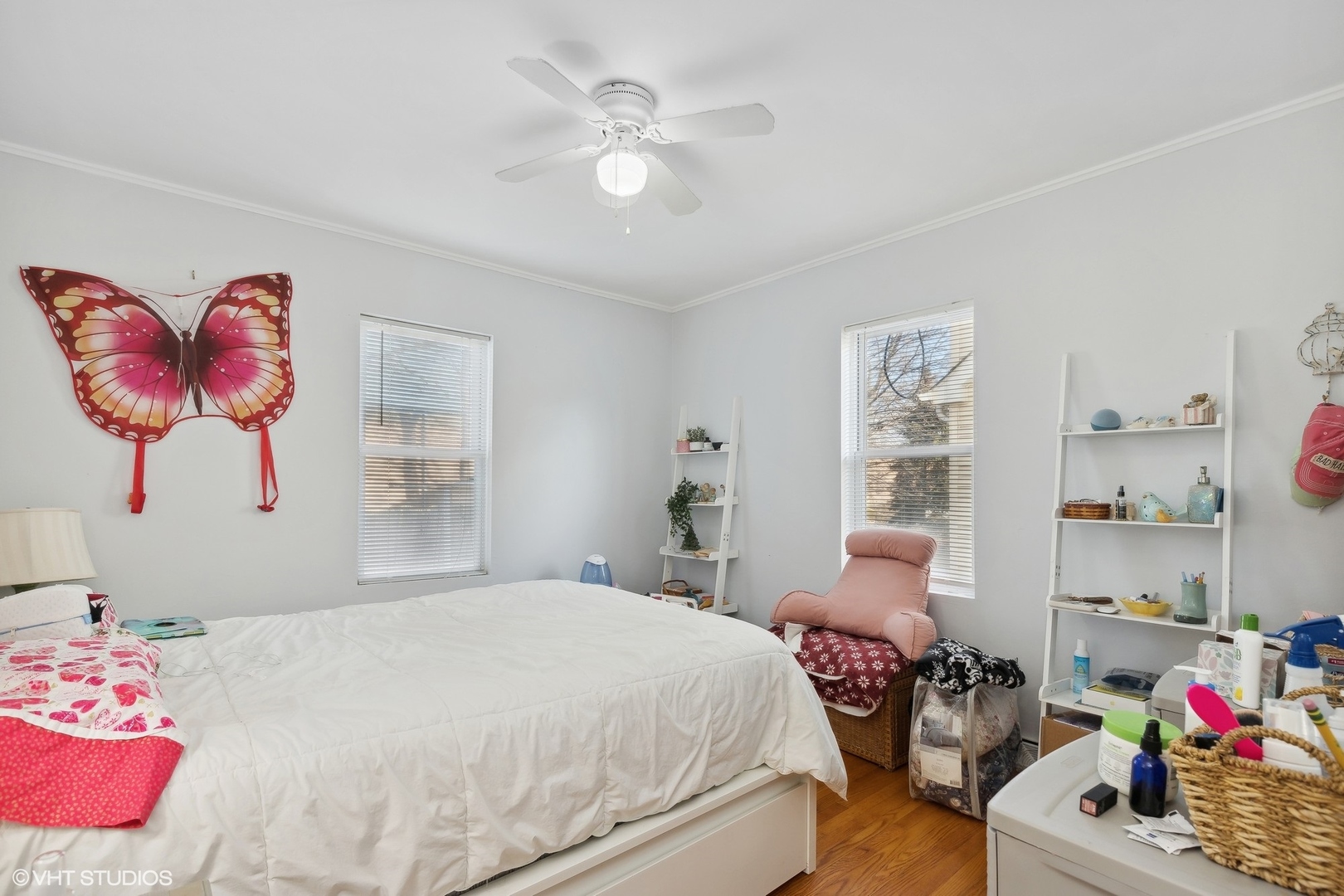 281 N Slusser Street