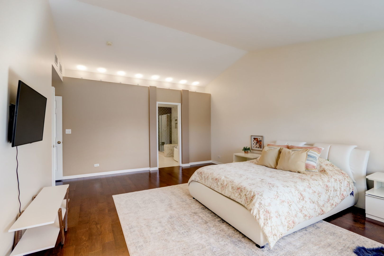 463 Saddlebrook Lane Unit: 1