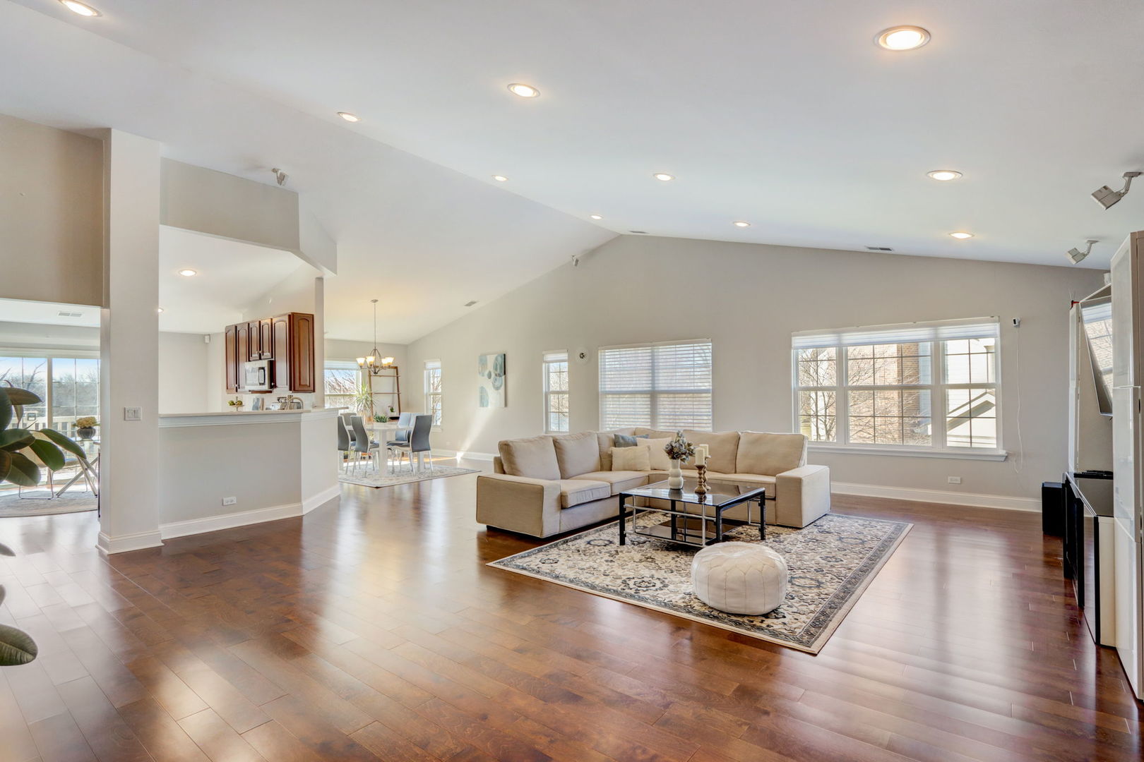 463 Saddlebrook Lane Unit: 1