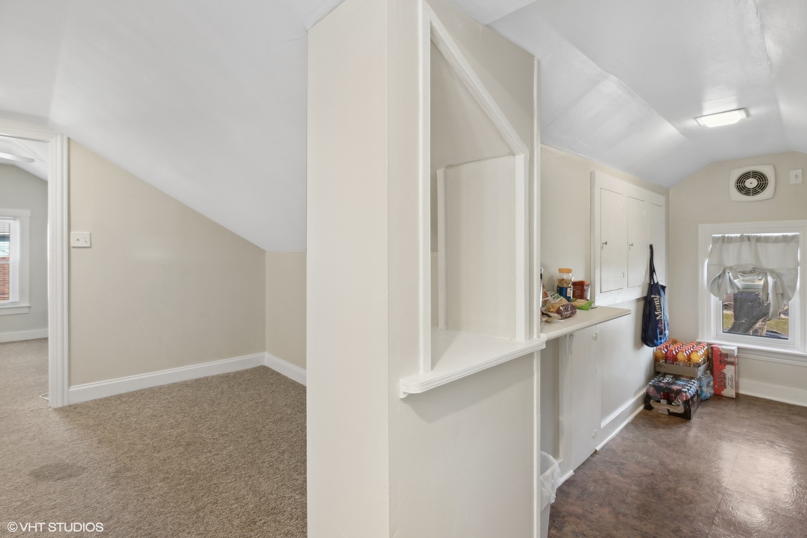 366 N Slusser Street