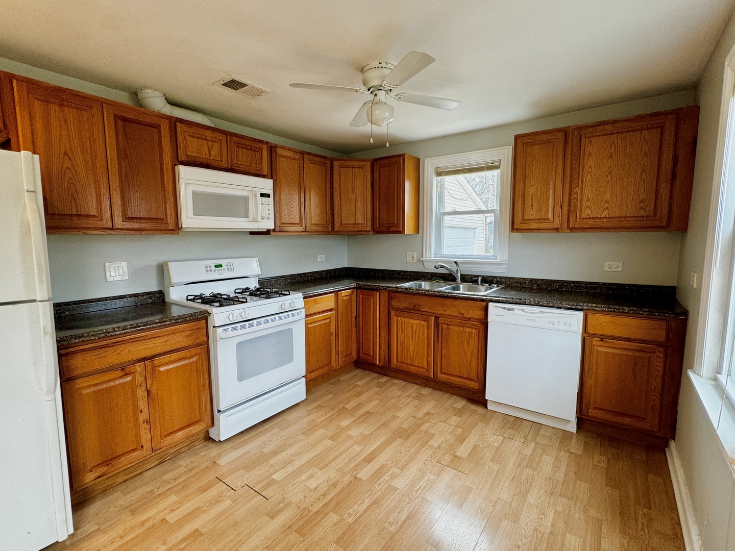 366 N Slusser Street