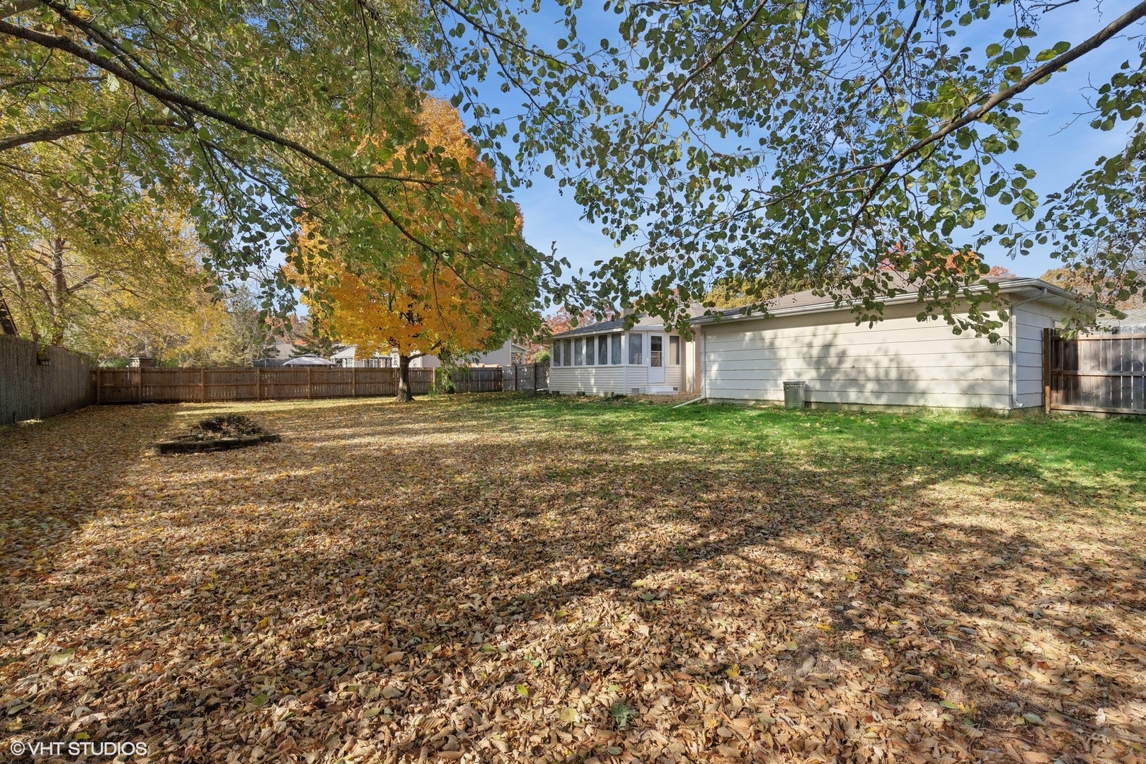 10219 W FAIRBANKS Avenue
