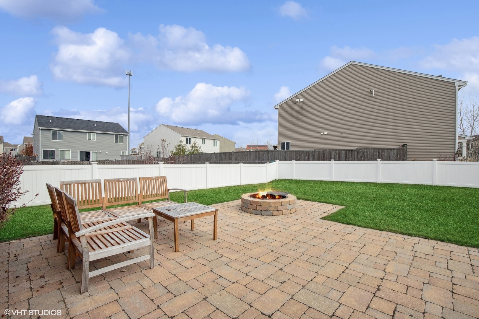 1219 Viola Lane