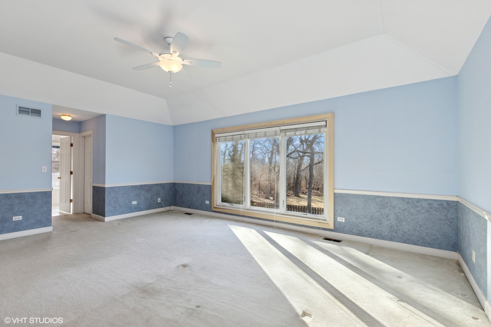 34137 N Wooded Glen Drive