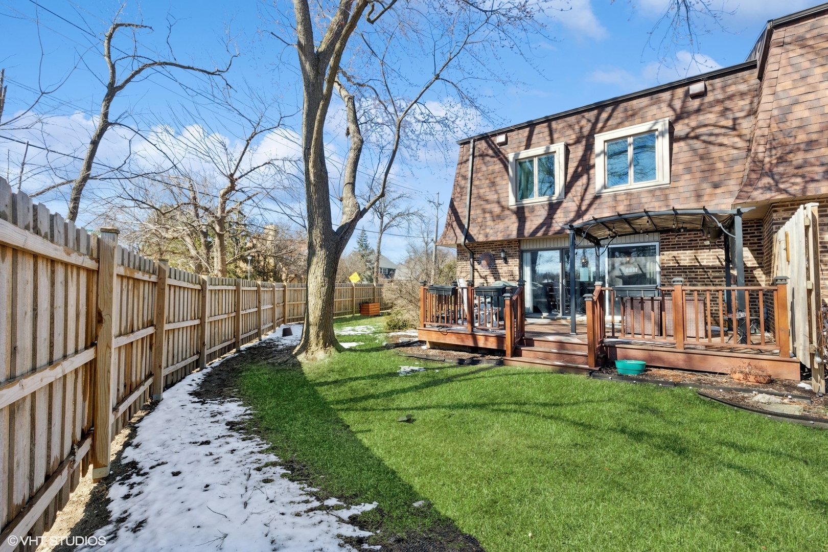 385 Getchell Avenue Unit: 1H