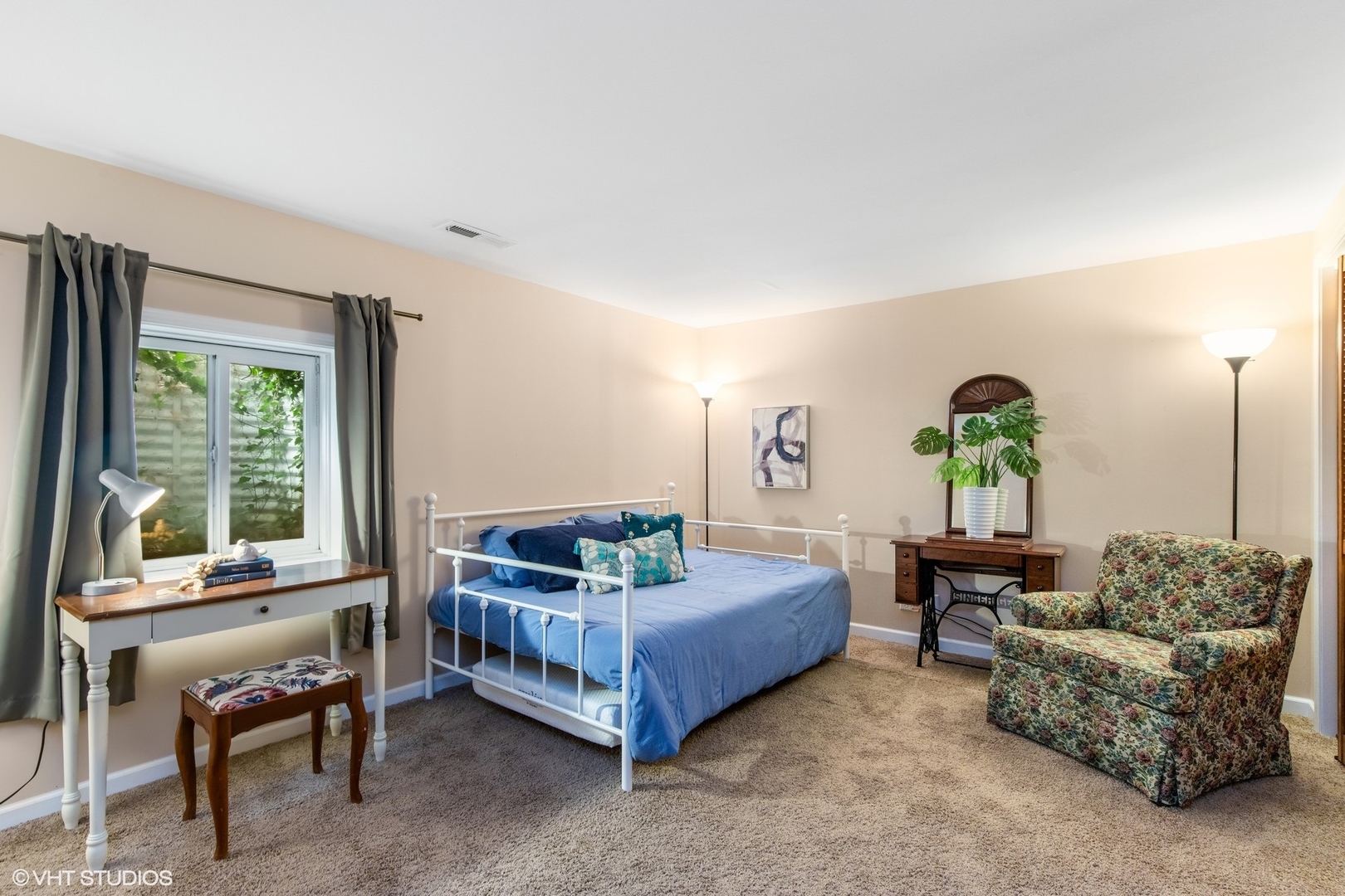 385 Getchell Avenue Unit: 1H