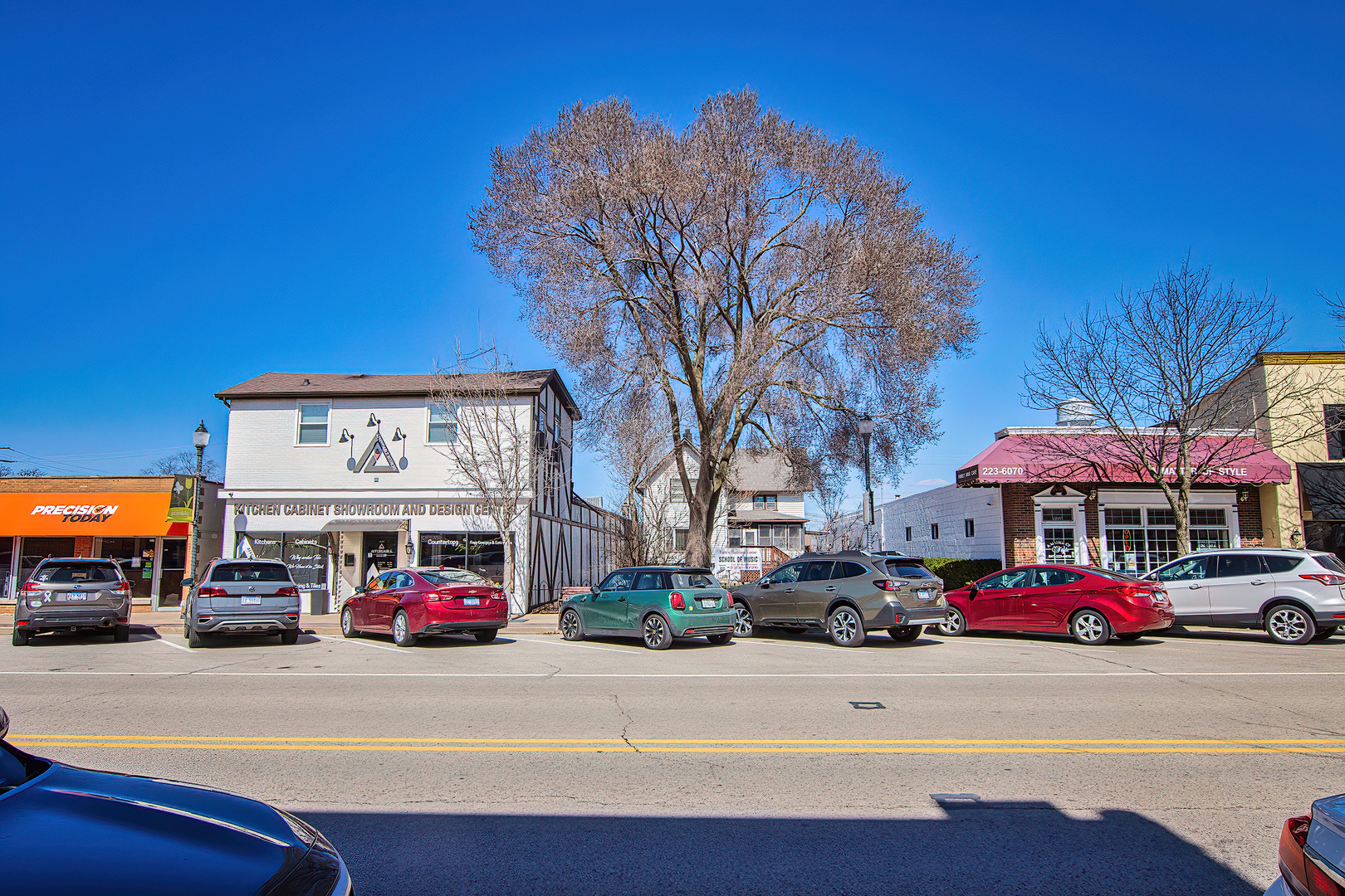 385 Getchell Avenue Unit: 1H