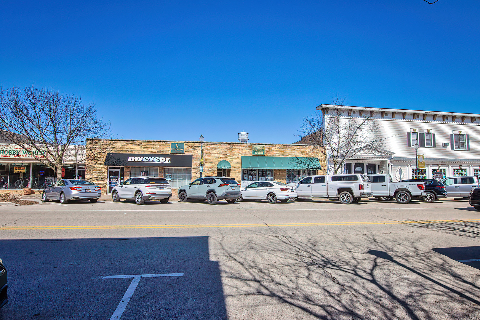 385 Getchell Avenue Unit: 1H