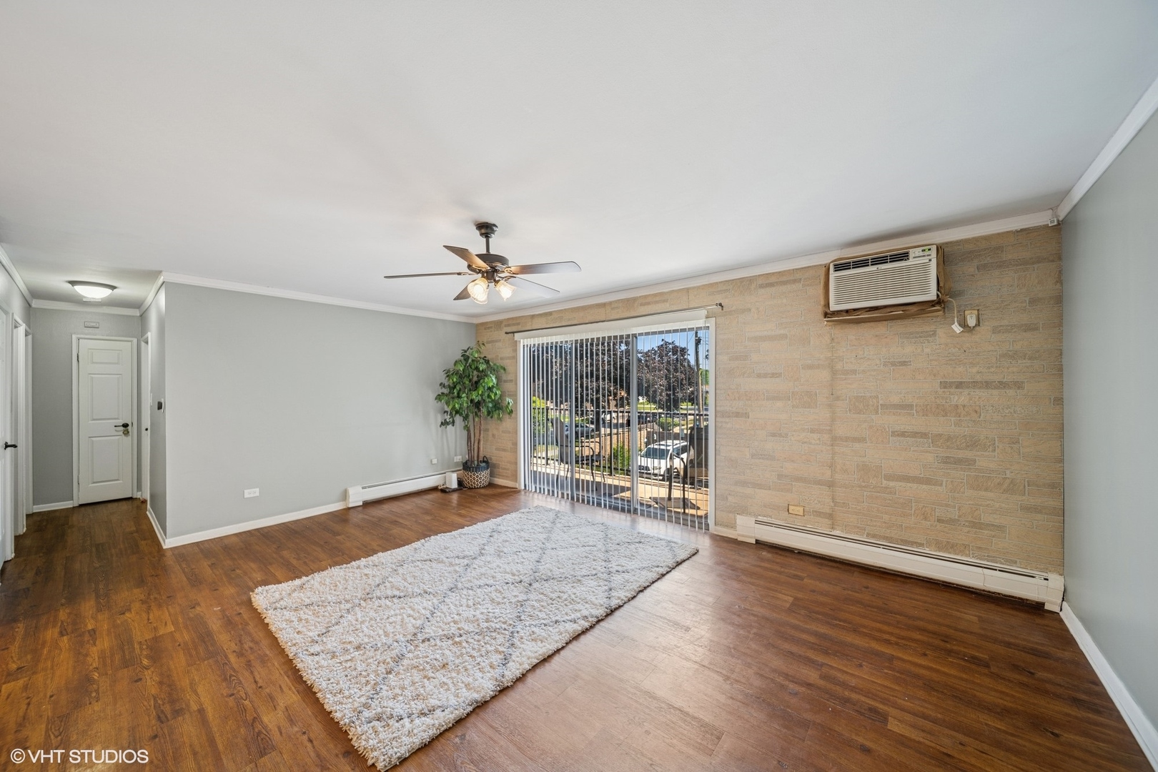 9540 S Mayfield Avenue Unit: 103S