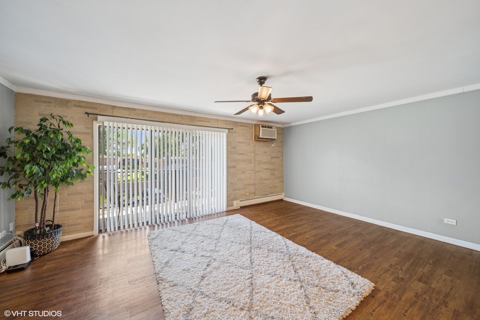 9540 S Mayfield Avenue Unit: 103S