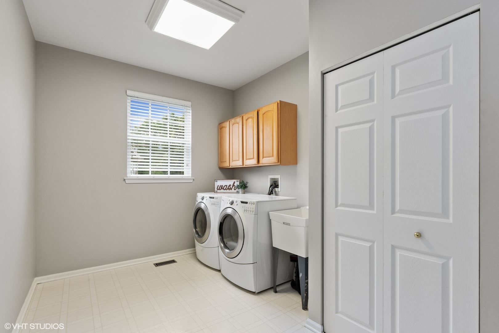 1505 Nathan Lane