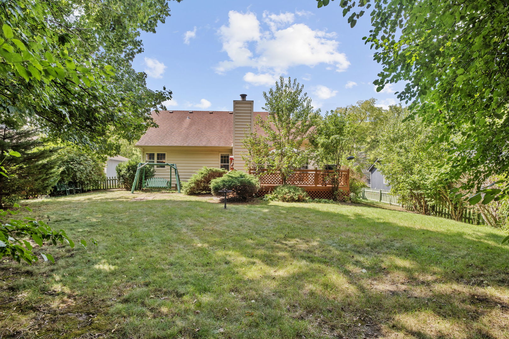 11 Woodhead Drive