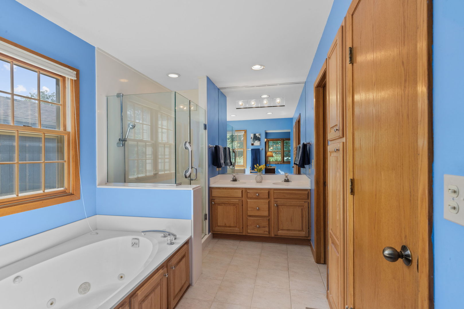 11 Woodhead Drive
