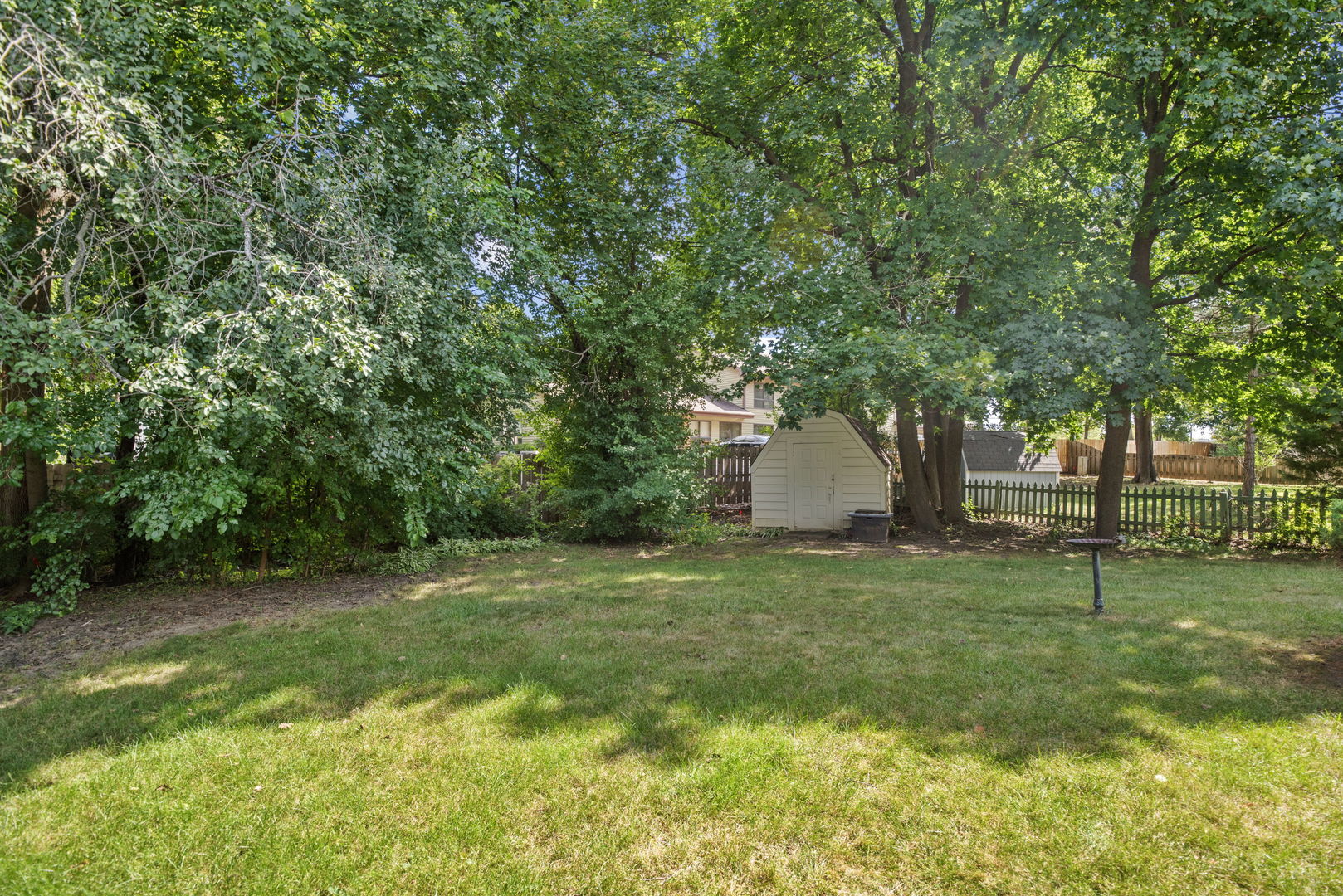 11 Woodhead Drive
