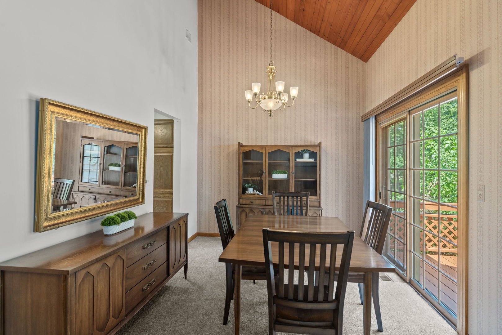 11 Woodhead Drive