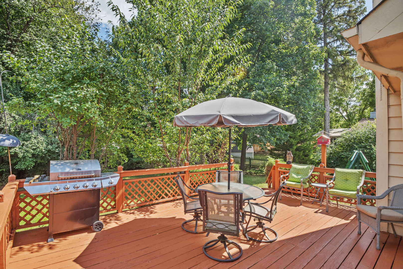 11 Woodhead Drive