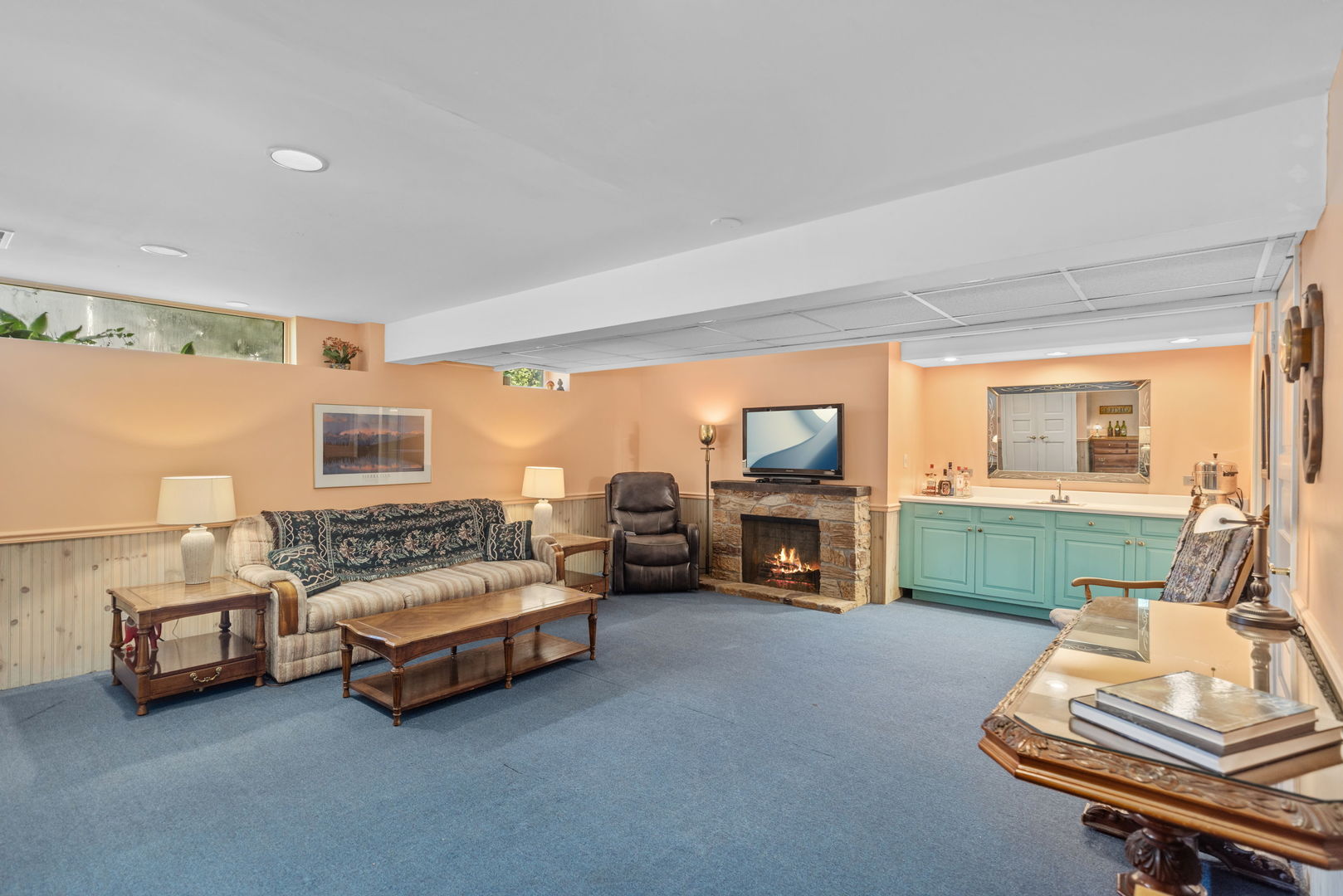 11 Woodhead Drive