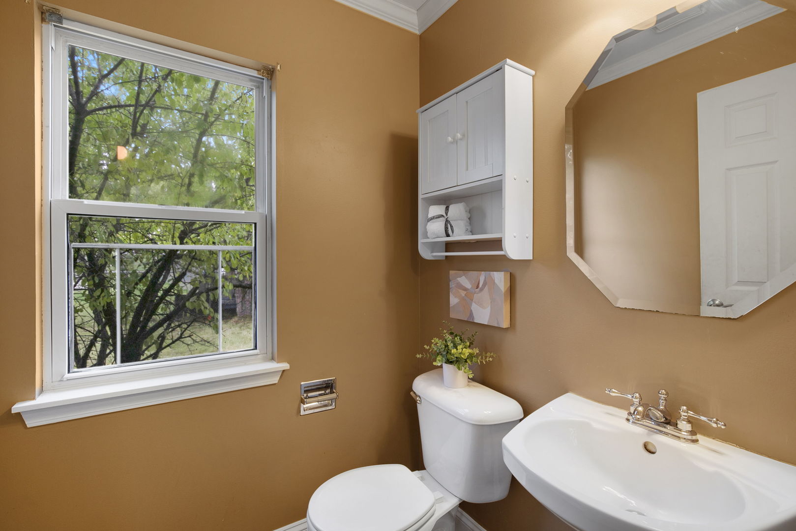 51 W Rustic Lane