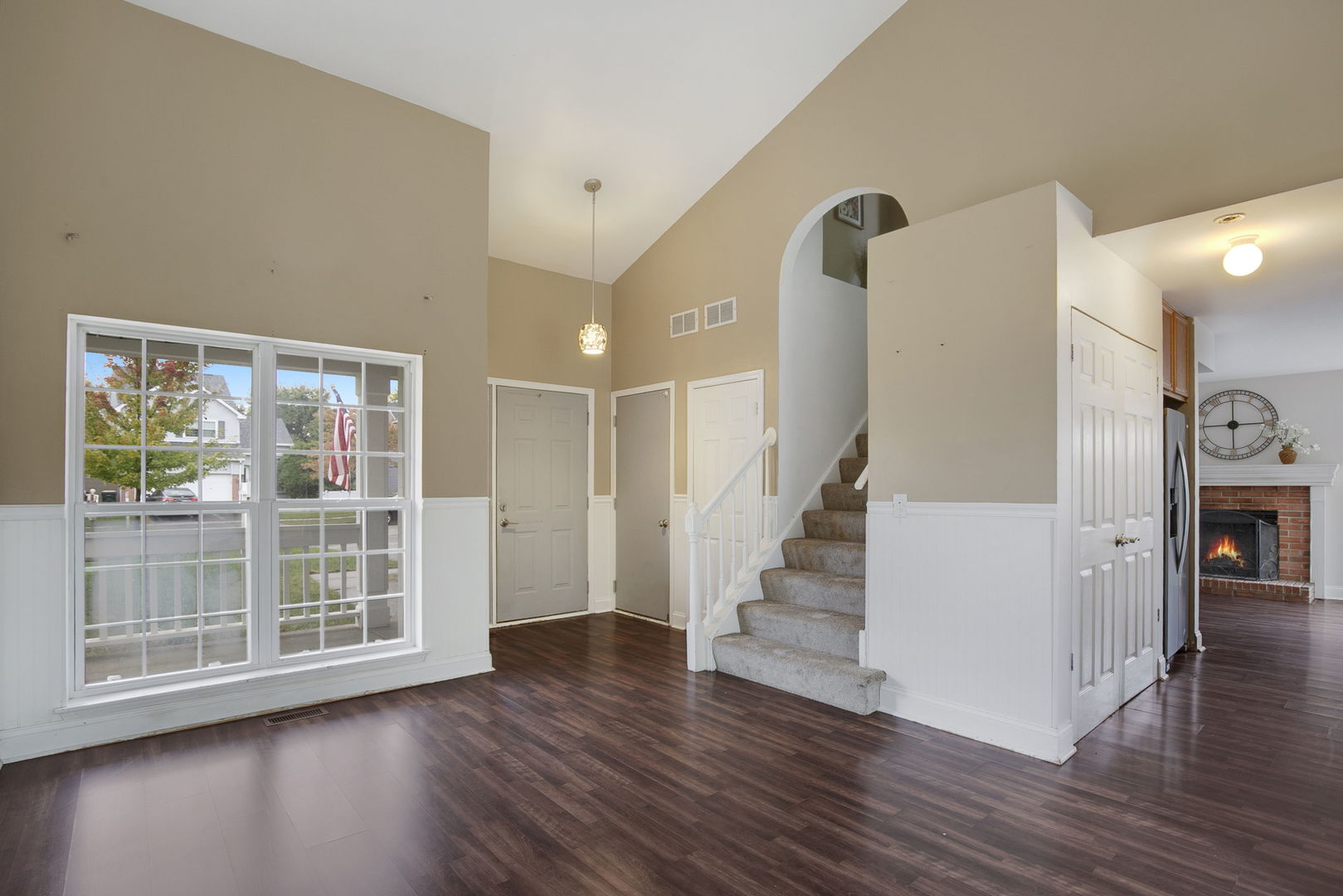 51 W Rustic Lane