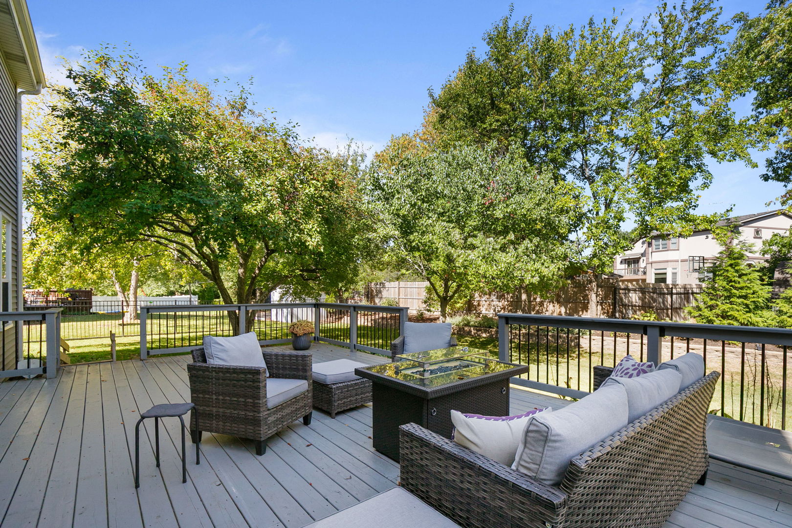 1276 William Drive