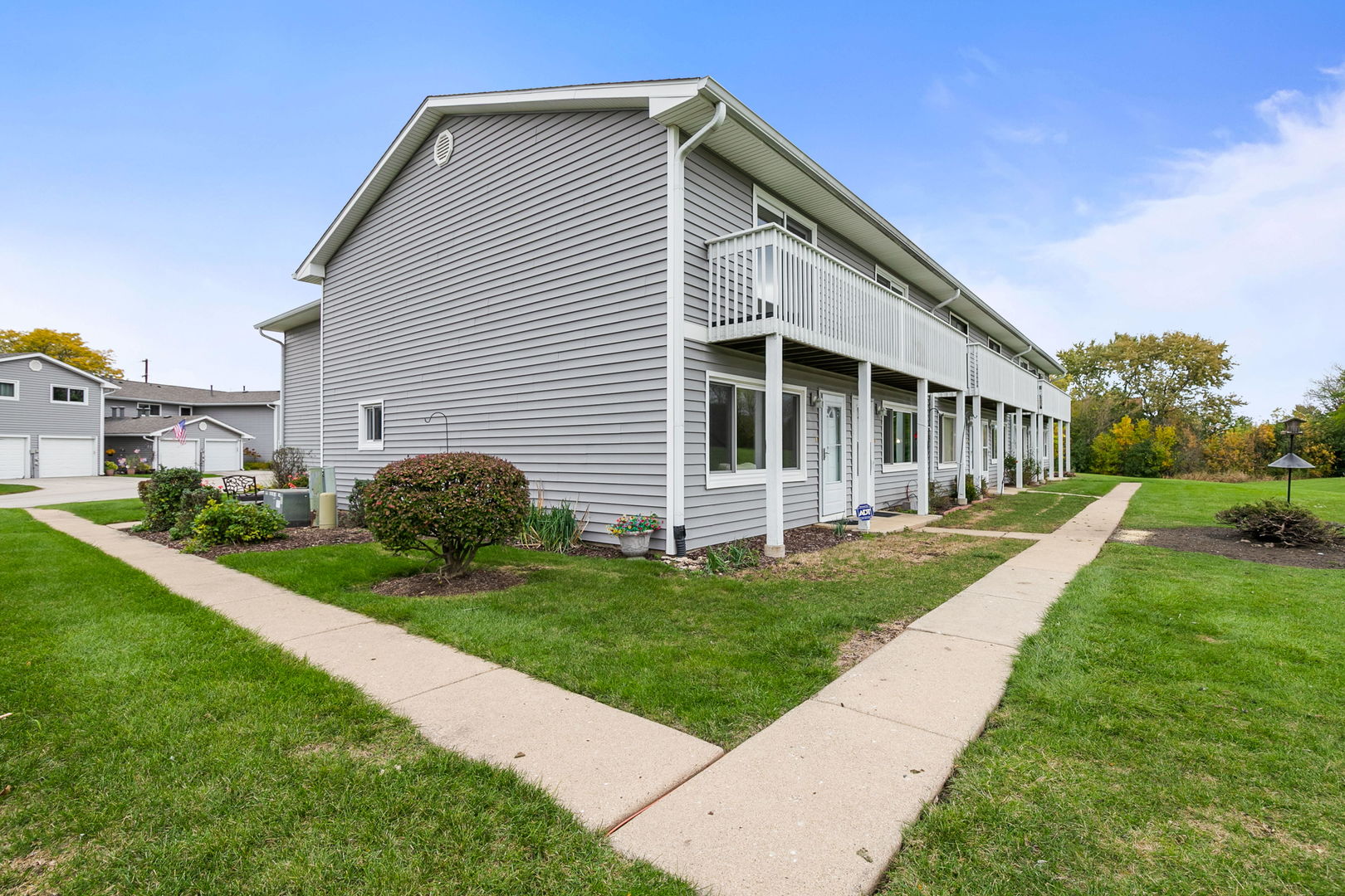 17438 W Walnut Lane