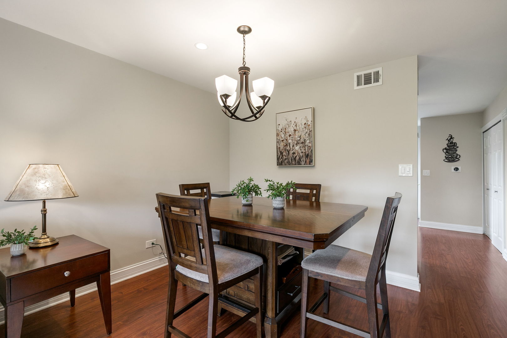 17438 W Walnut Lane