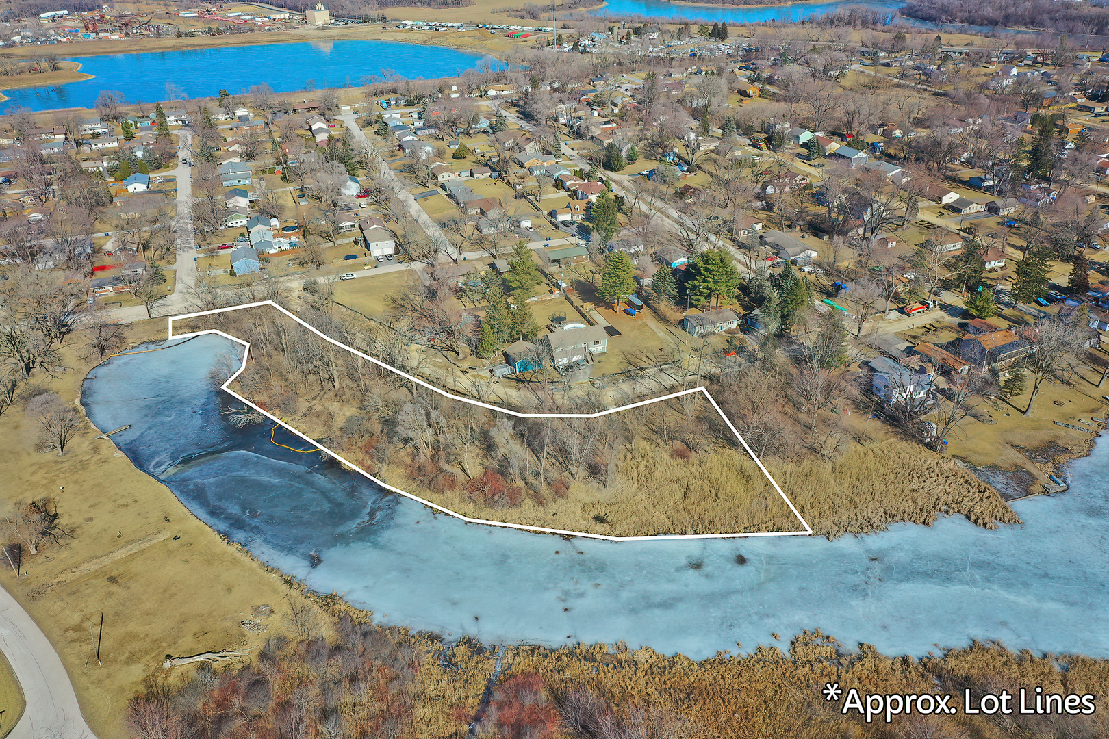 Lot West Northeast Shore Drive