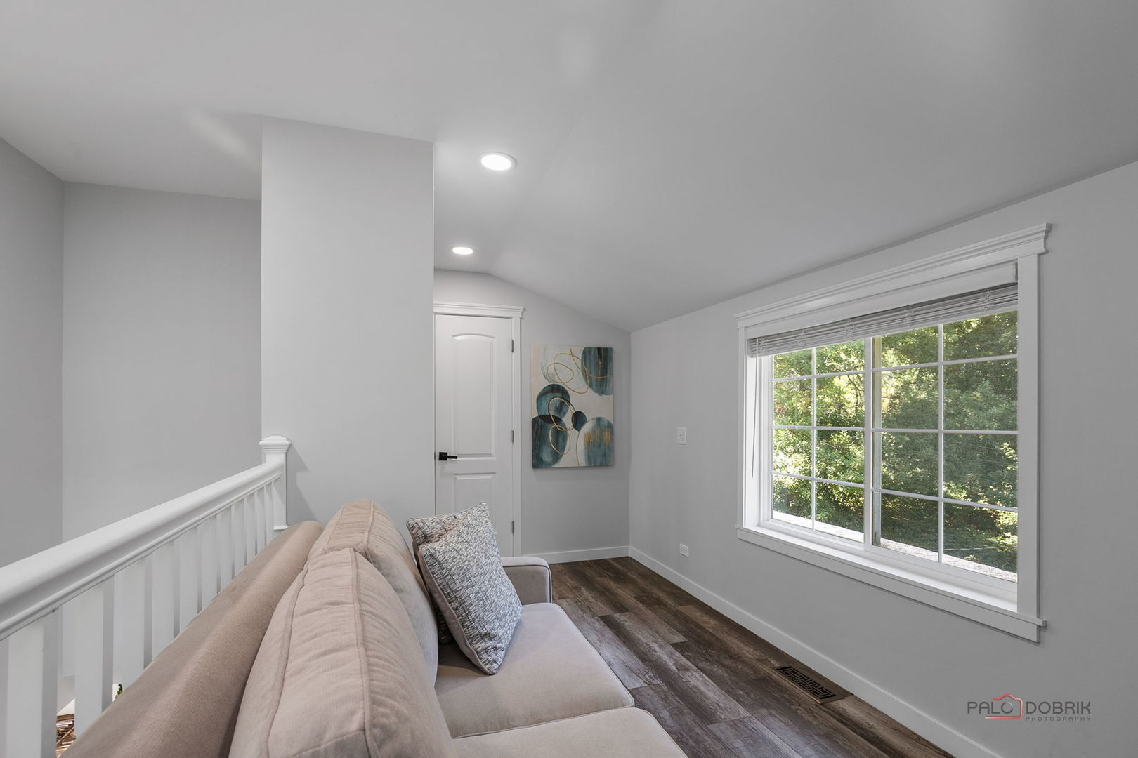 68 E Lakeview Avenue