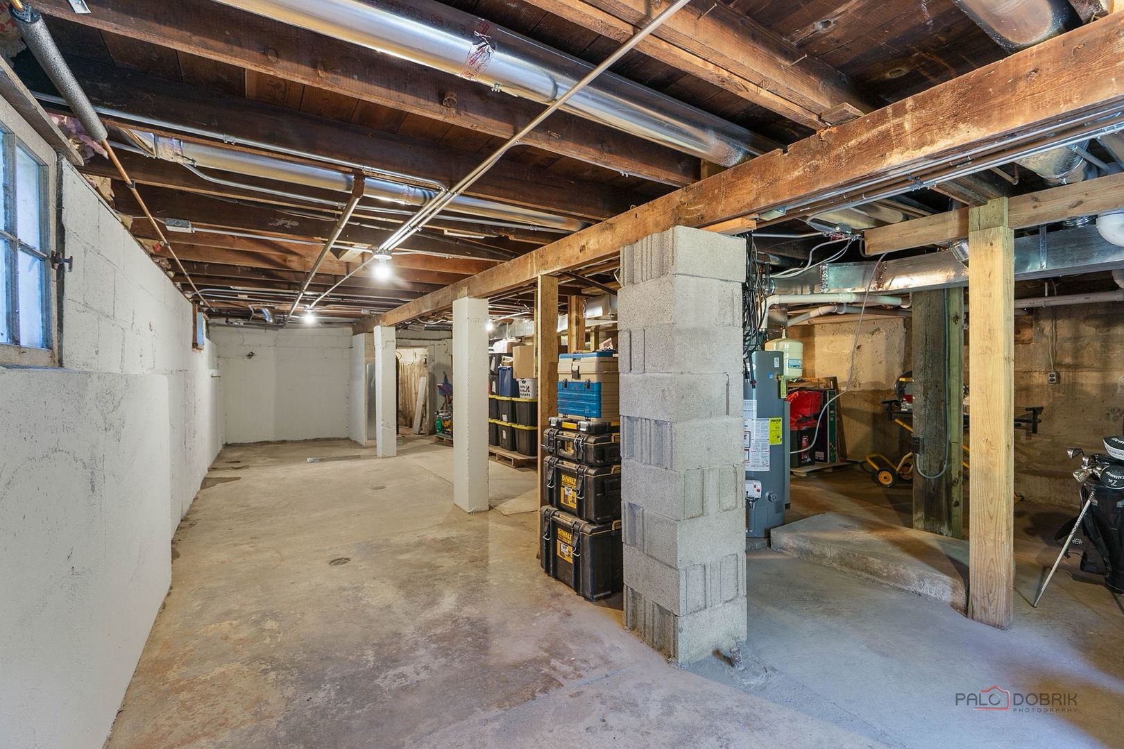 68 E Lakeview Avenue