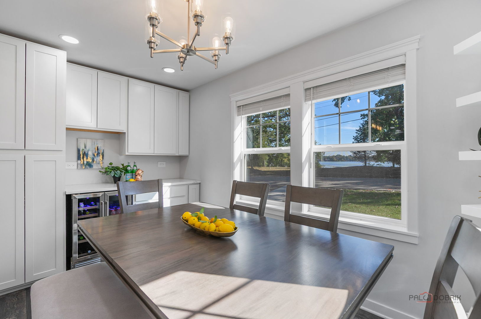 68 E Lakeview Avenue