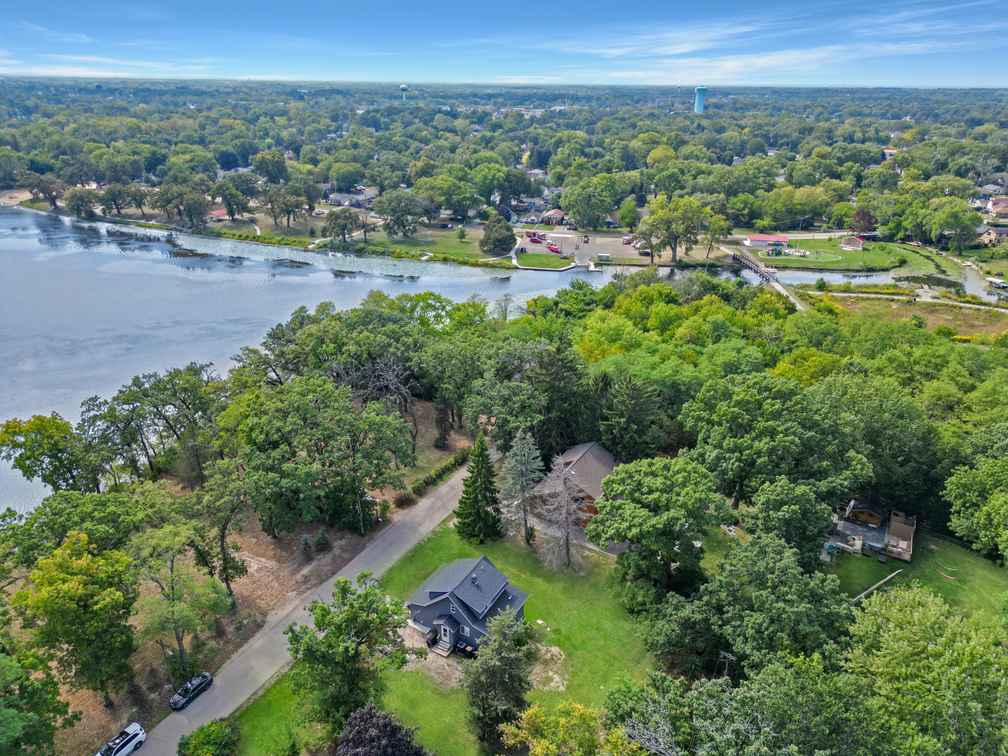 68 E Lakeview Avenue