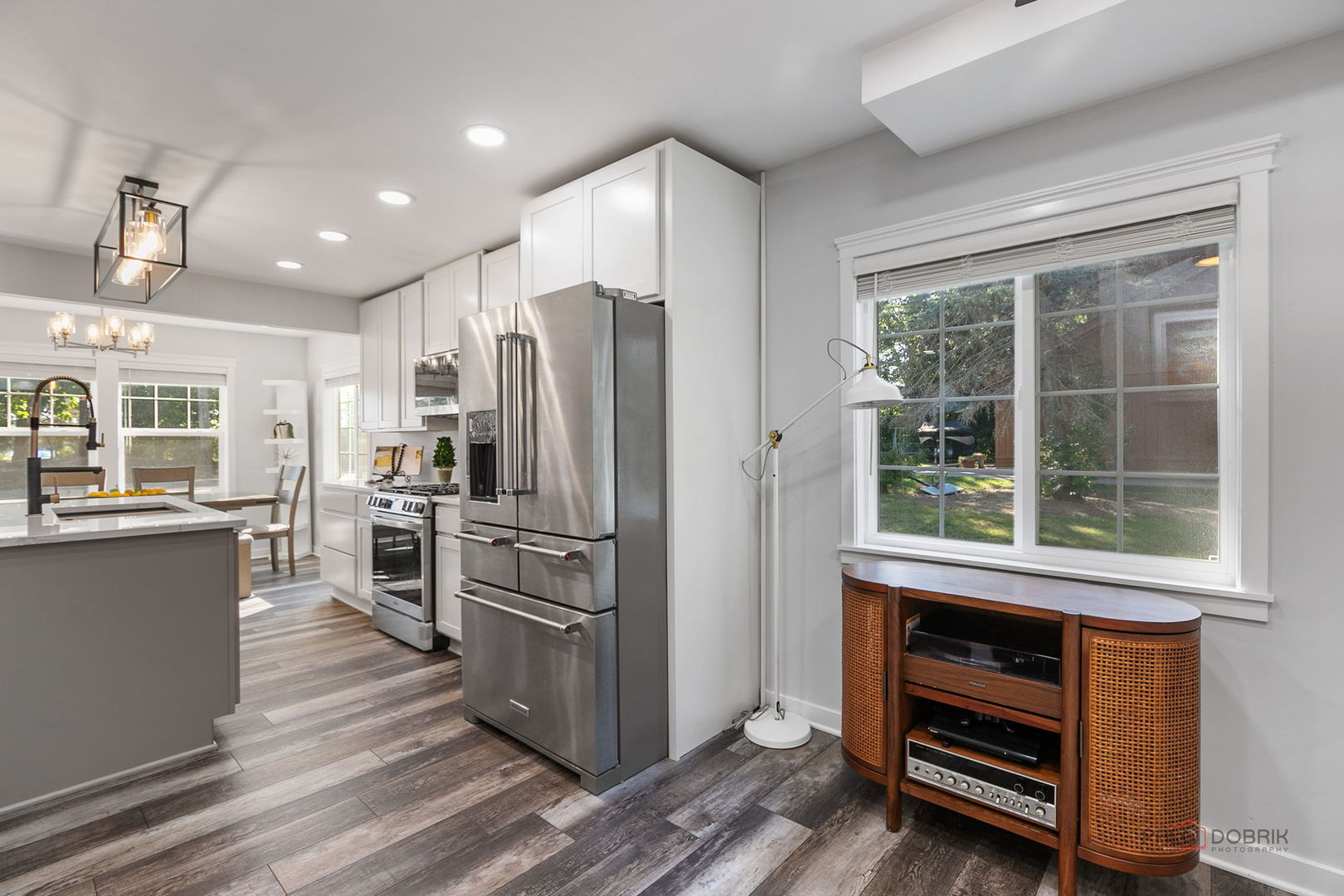 68 E Lakeview Avenue