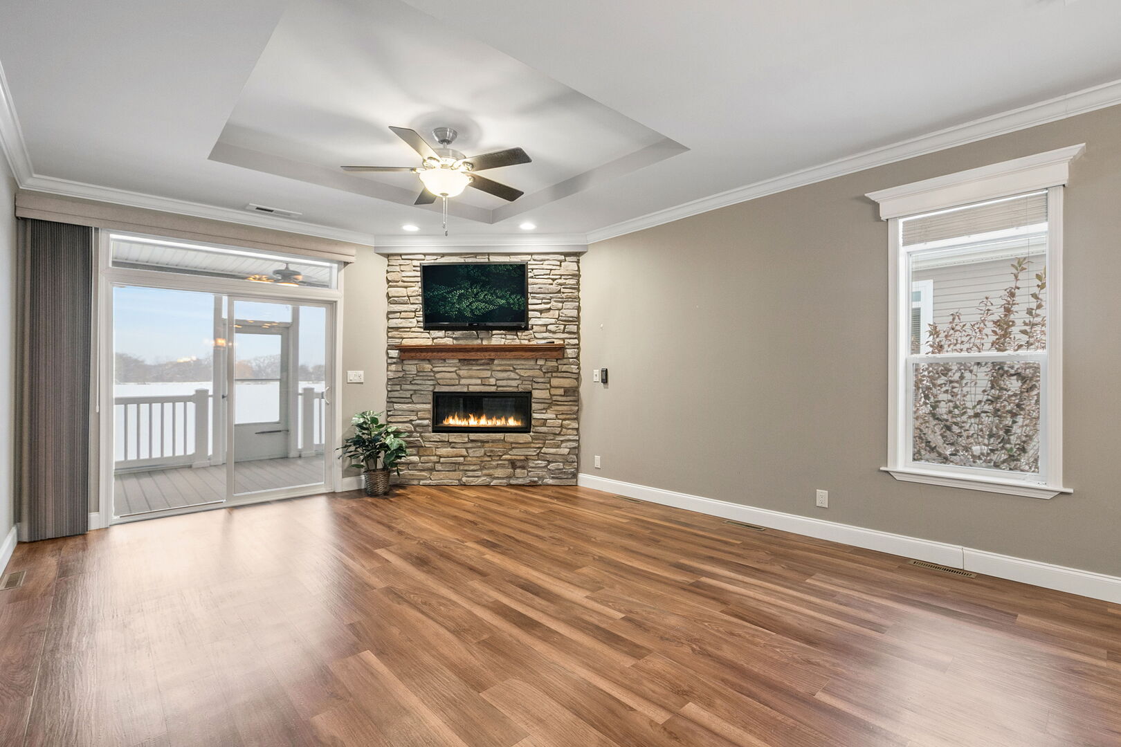 1412 Scenic View Lane