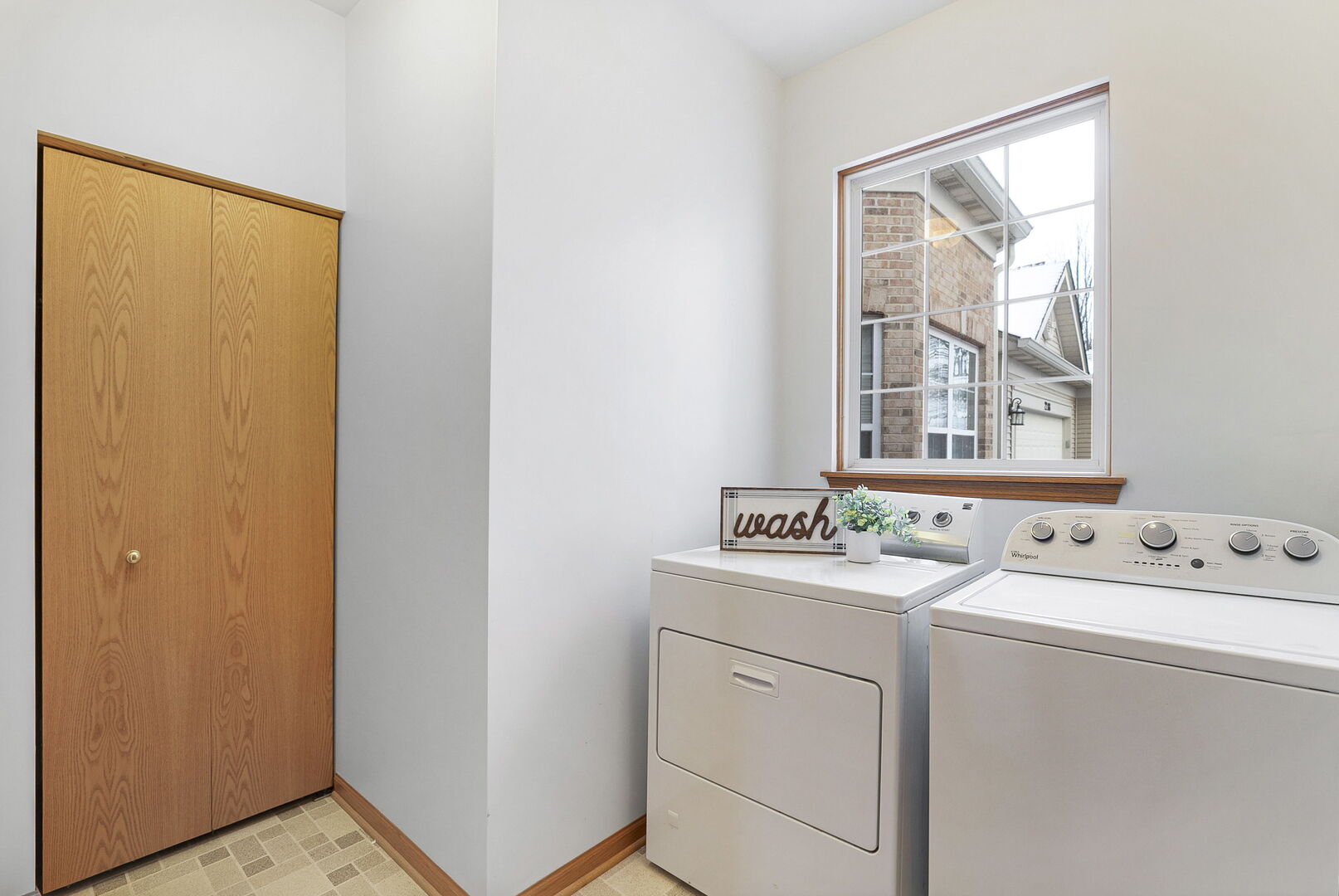 2286 Meadowcroft Lane