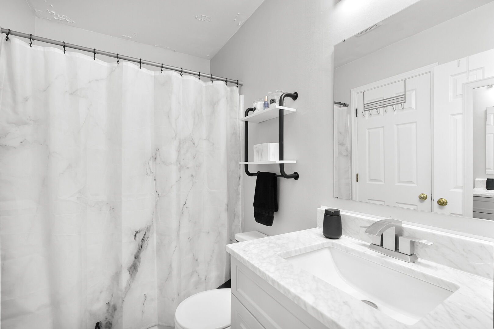 1879 Independence Court