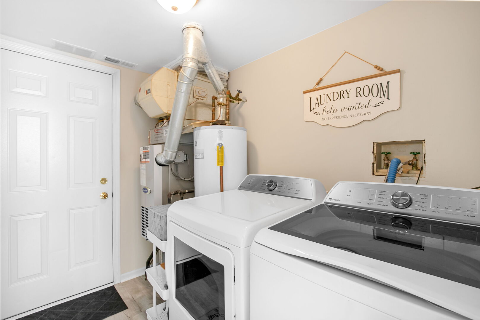 1879 Independence Court