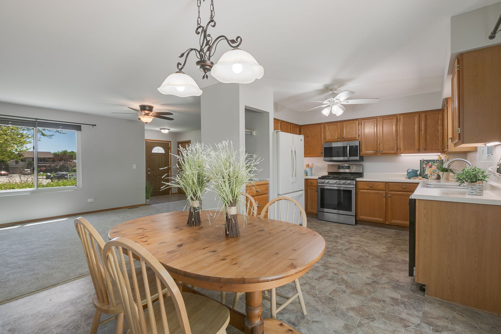 2212 Oak Leaf Court