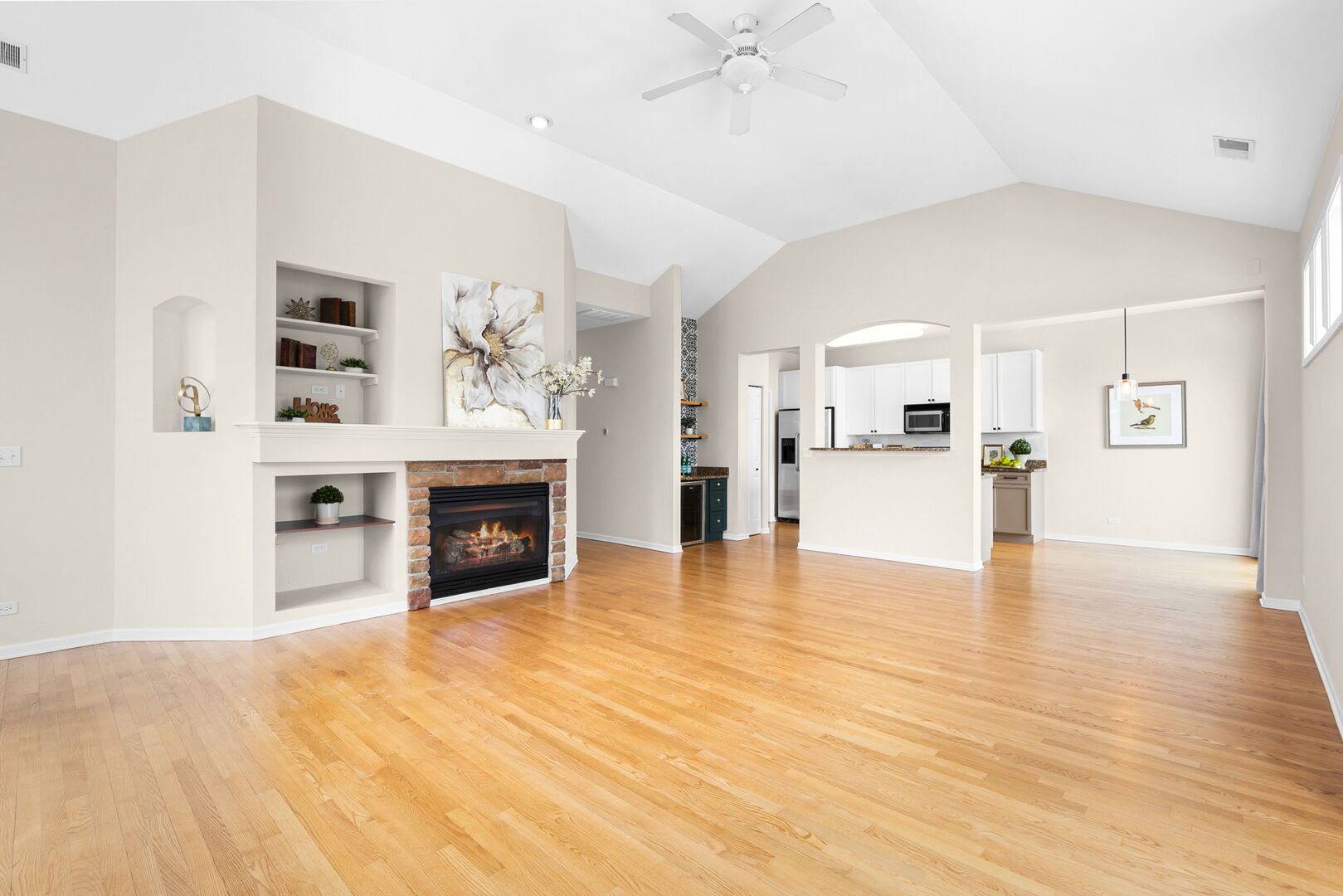 360 Promontory Lane Unit: B