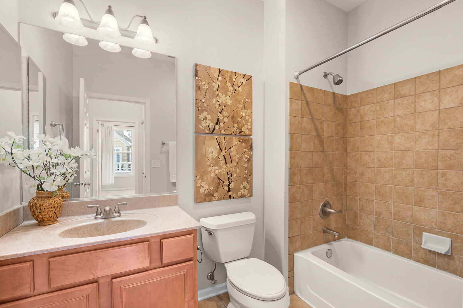 360 Promontory Lane Unit: B