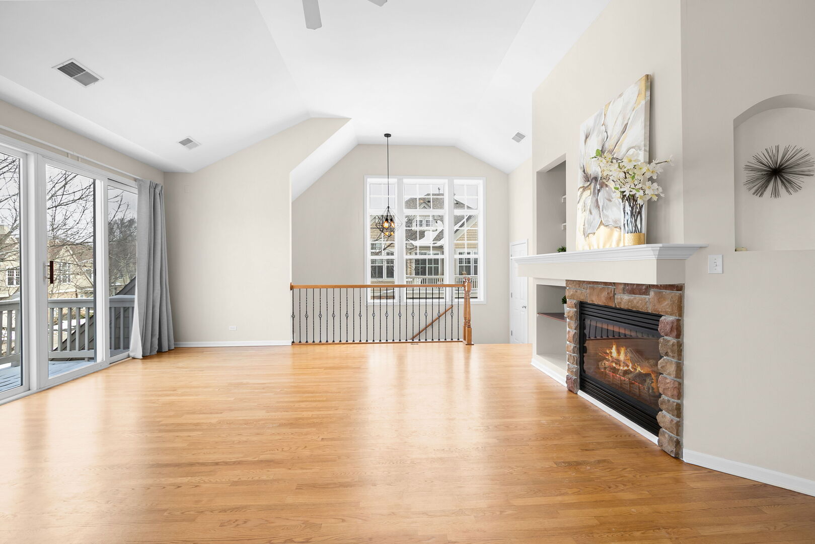 360 Promontory Lane Unit: B