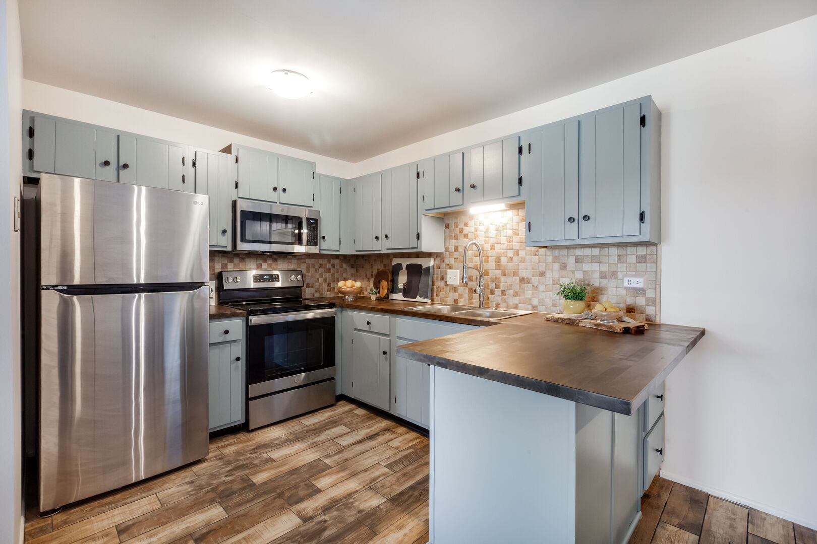 987 Golf Course Road Unit: 8