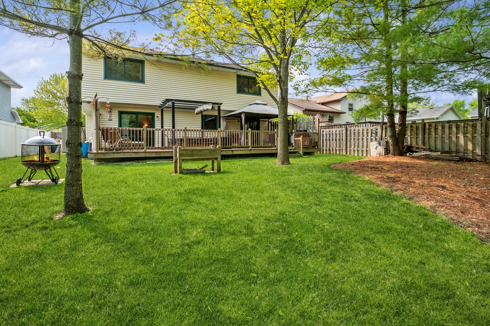 591 Roosevelt Court