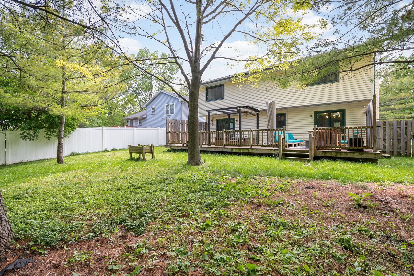 591 Roosevelt Court