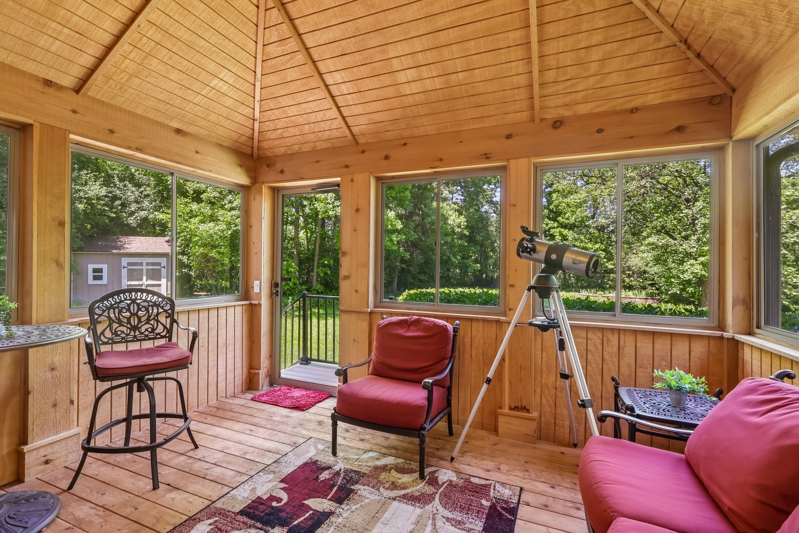 1551 Thorneberry Court