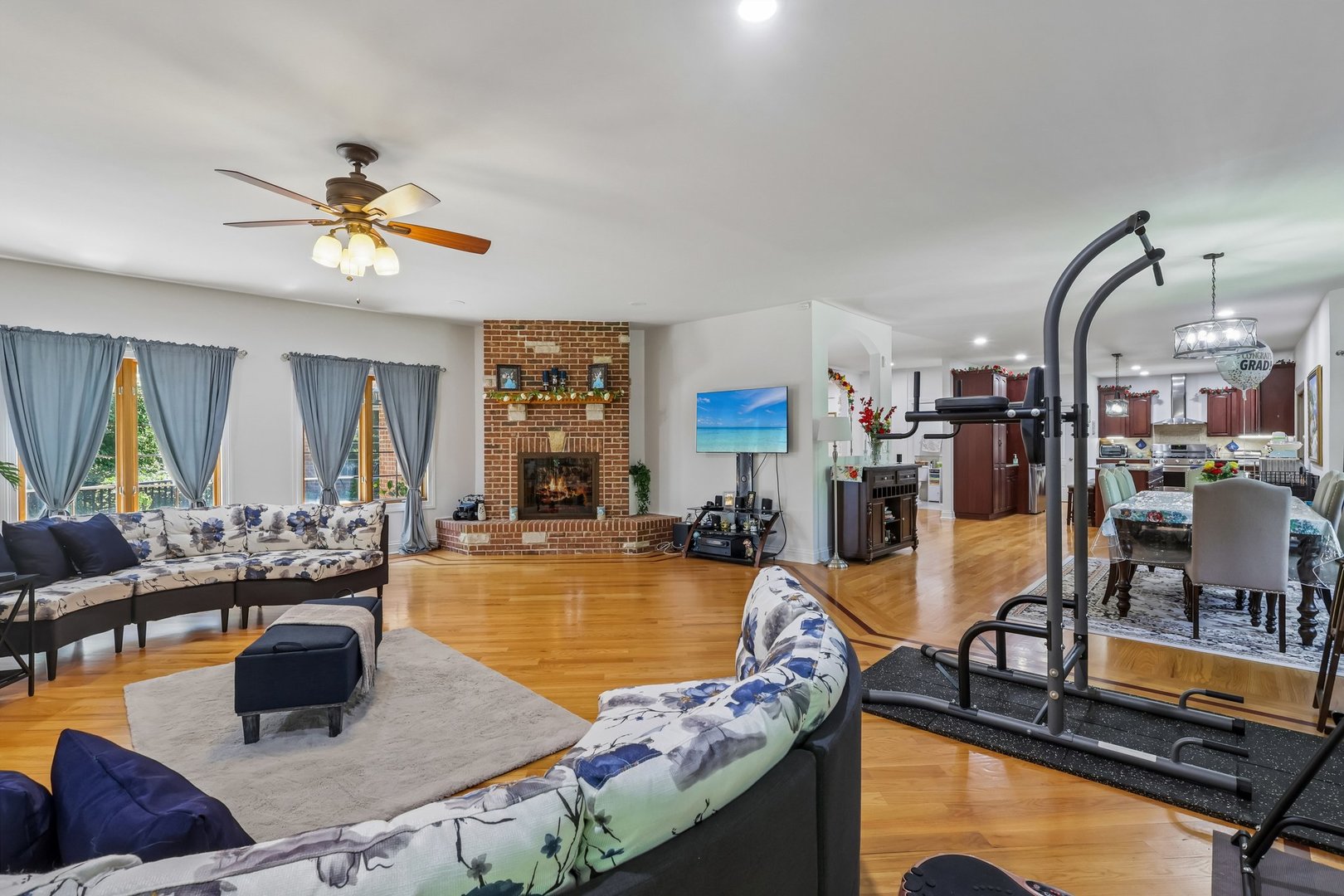 1551 Thorneberry Court